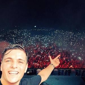 Meet your Posher, Edgar jared